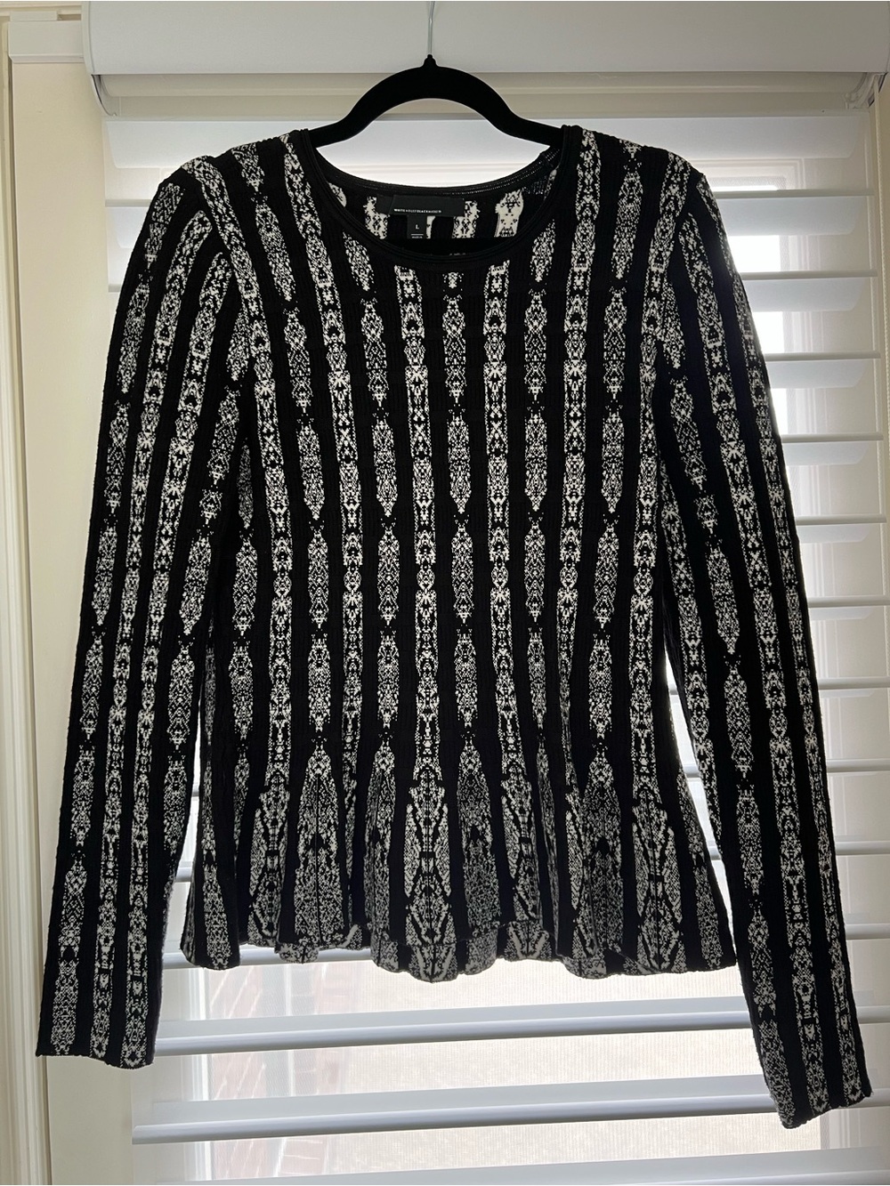 White House Black Market Black & White Jacquard Long-Sleeve Top